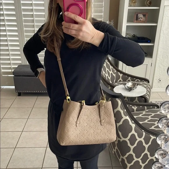 LOUIS VUITTON BABYLONE TOTE PM IN TAUPE - Picture 10 of 13